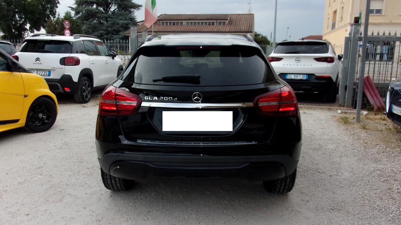 Mercedes-benz GLA 200 GLA 200 d Automatic Premium
