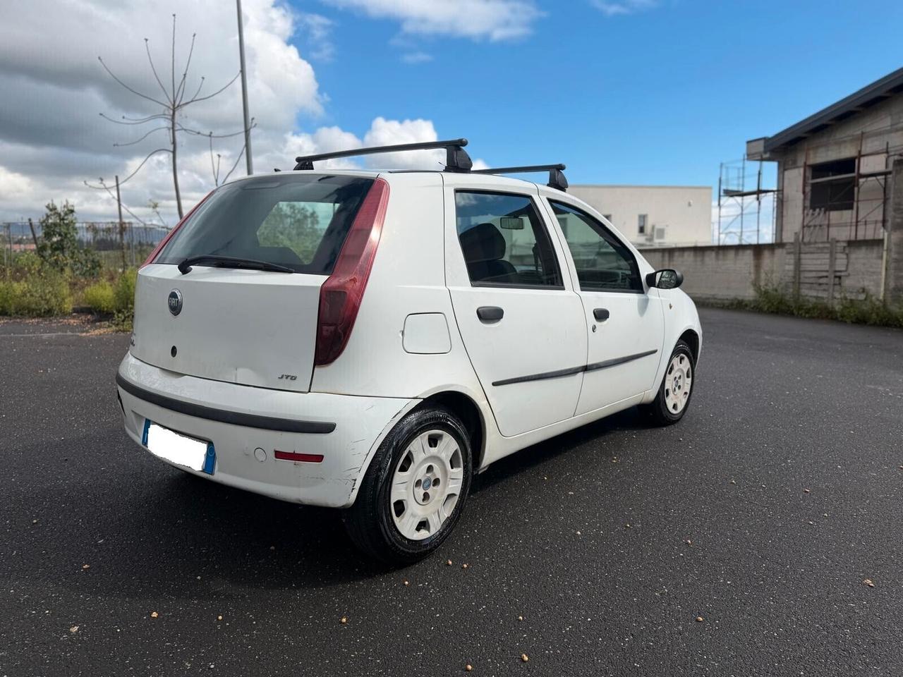 Fiat Punto 1.9 JTD 5 porte N1