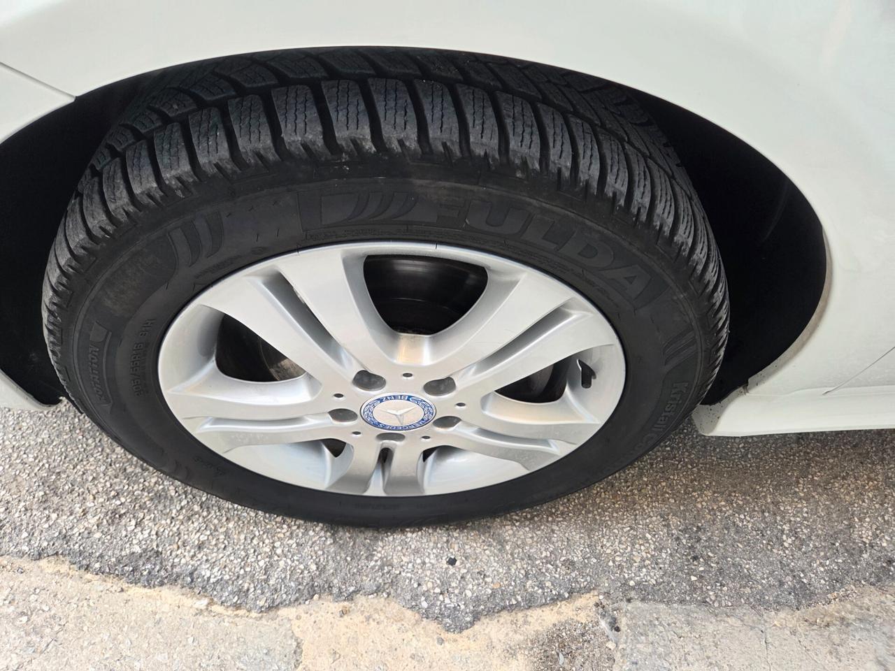 MERCEDES B200 2.0 CDI 140 CV KM CERTIFICATI