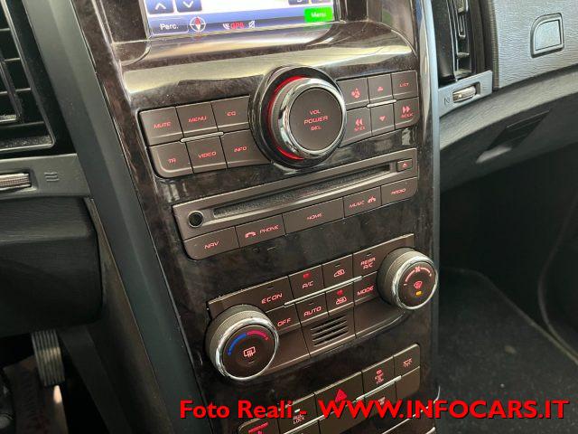 MAHINDRA XUV500 2.2 16V AWD W8 7 POSTI