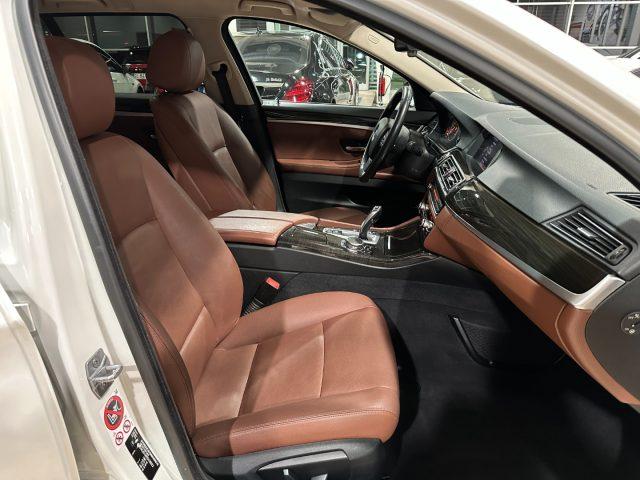 BMW 525 d xDrive Touring Luxury - 18" - Camera - Pelle