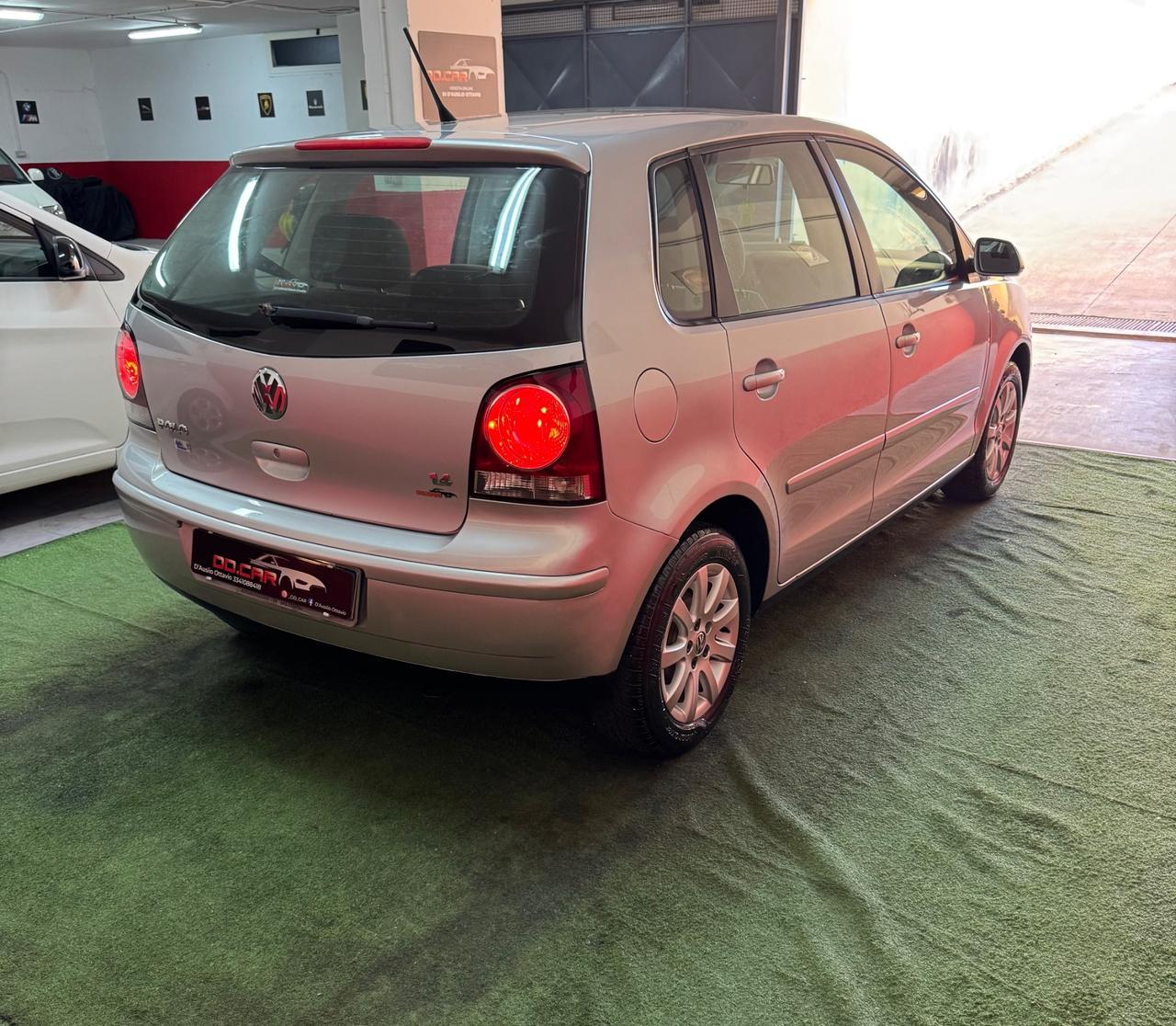 Volkswagen Polo 1.4/75CV 16V 5p. aut. Comfortline