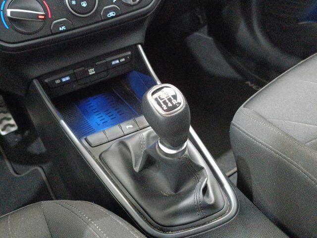 HYUNDAI Bayon 1.2 MPI MT XLine