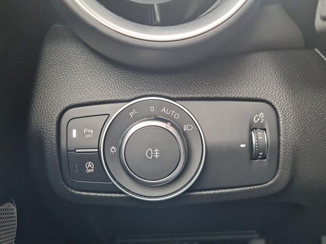 ALFA ROMEO Giulia 2.9 V6 Bi-Turbo AT8 Quadrifoglio