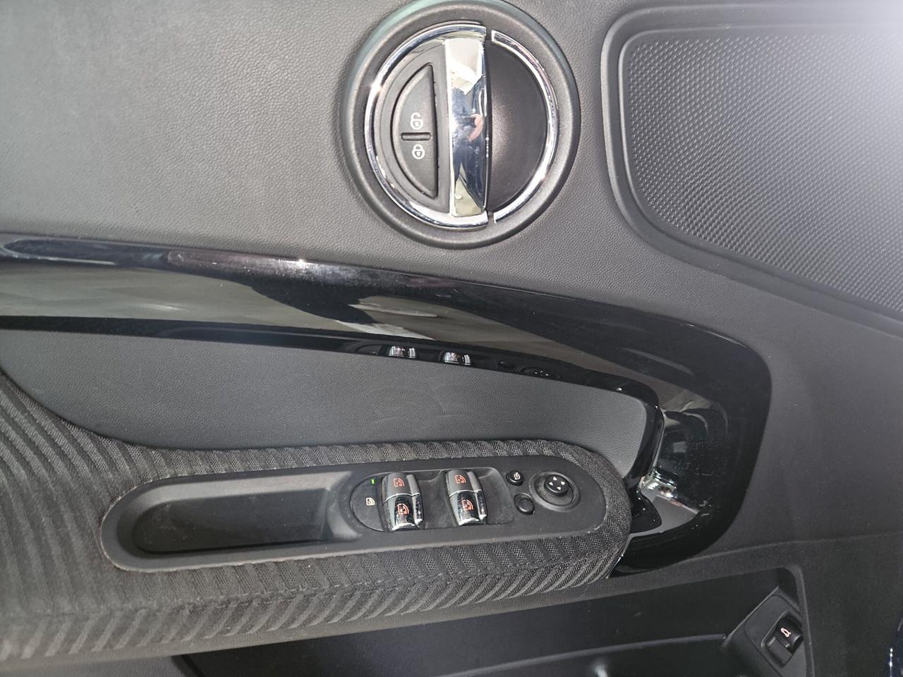 Mini One D Countryman 1.5 Hype