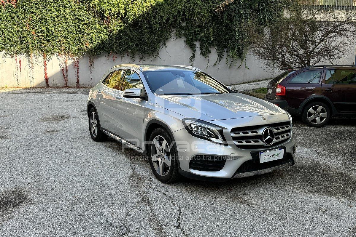 MERCEDES GLA 200 Sport