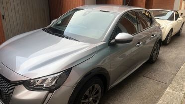 Peugeot 208 motore elettrico 136 CV 5 porte Active Pack