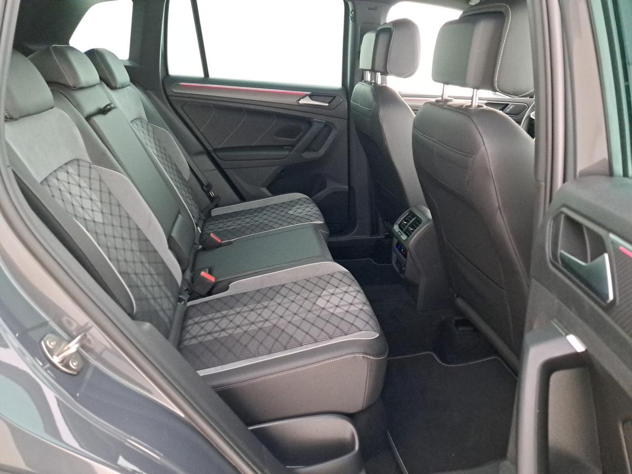 Volkswagen Tiguan 2.0 tdi r-line 150cv dsg