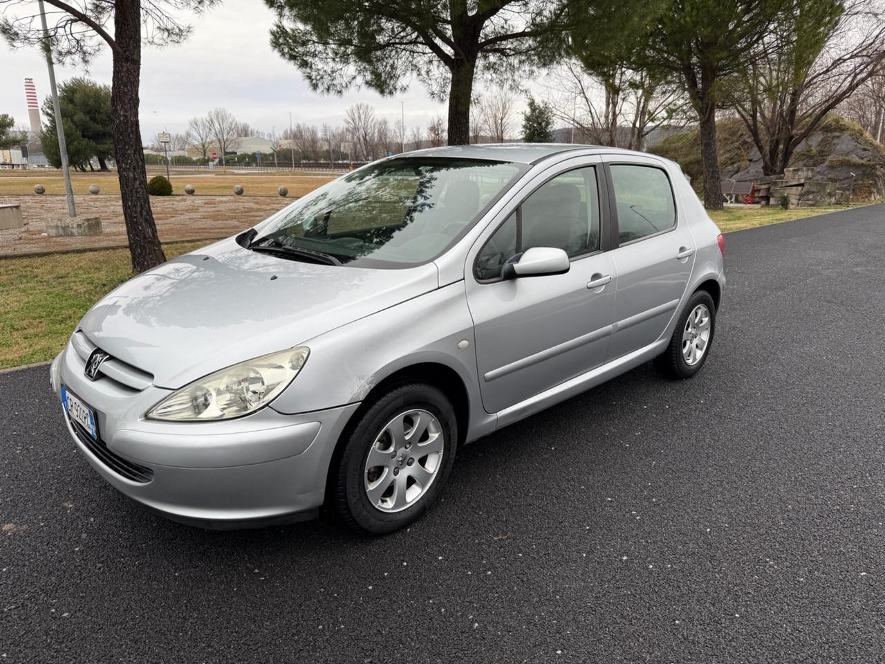 Peugeot 307 1.4 16V 5p. XR Plus