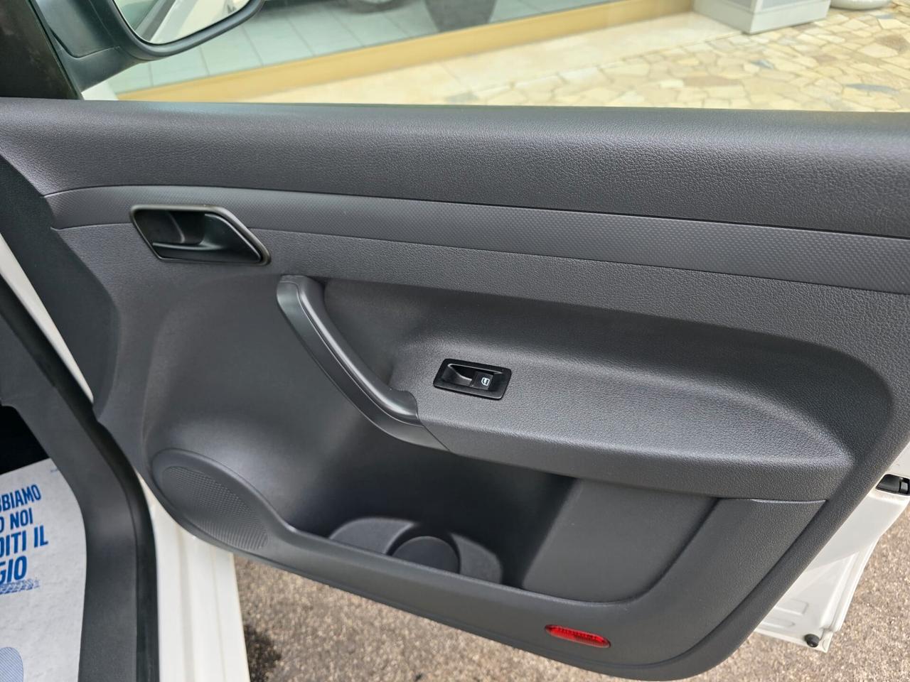 Vw Caddy 1.6 TDI 75 CV 5p. Autocarro 5 posti