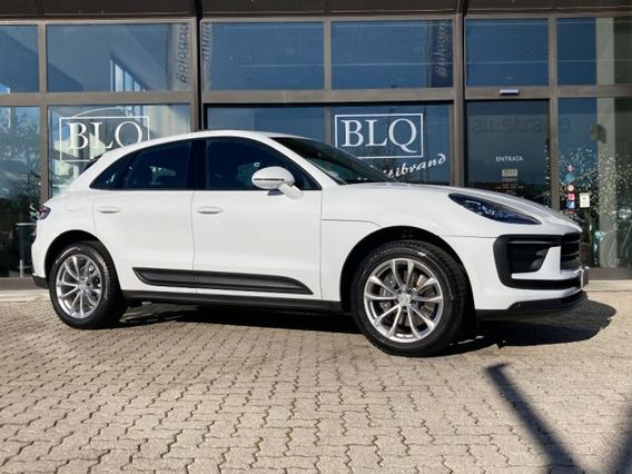PORSCHE Macan 2.0