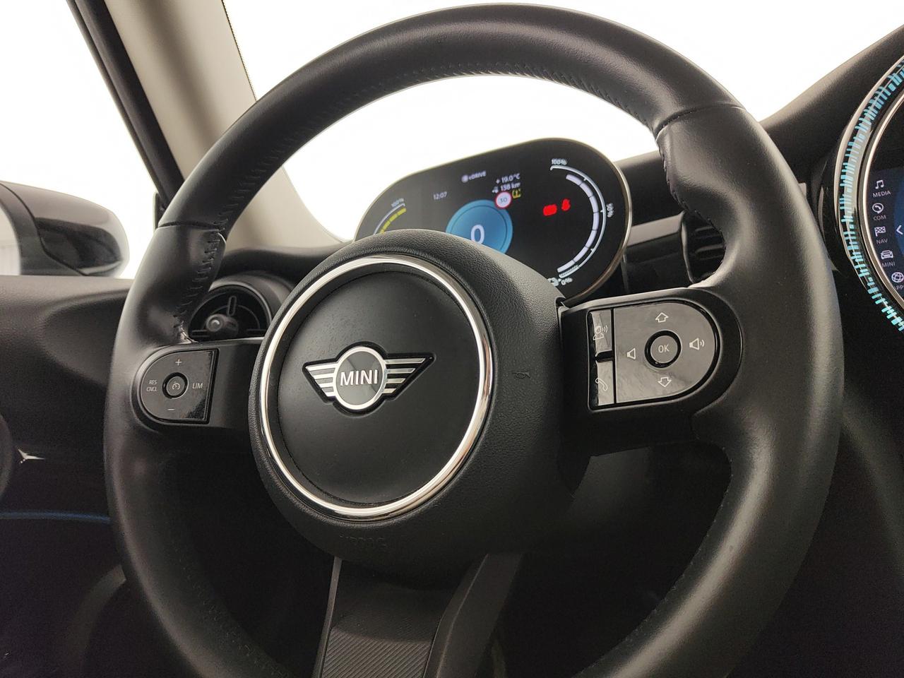 MINI Mini 3p Cooper SE Electric auto