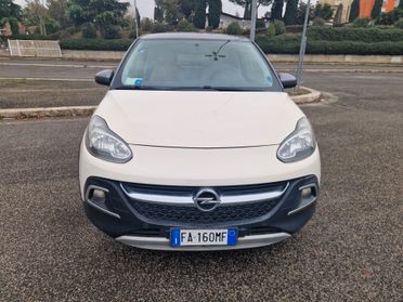 Opel Adam Rocks 1.2 70cv Allestimento particolare