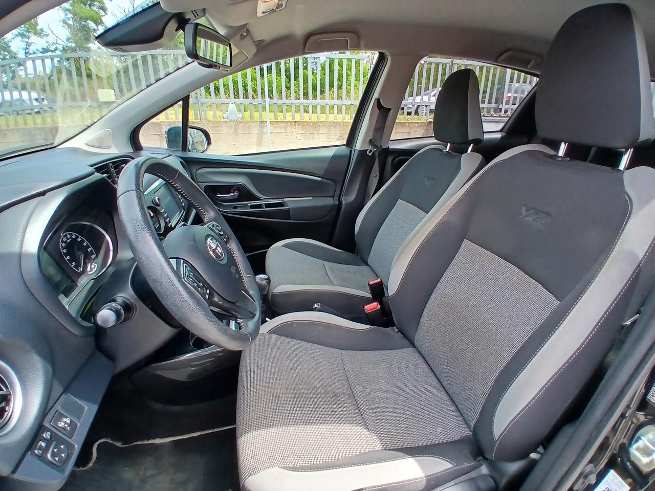 Toyota Yaris 1.0 72 CV 5 porte Active