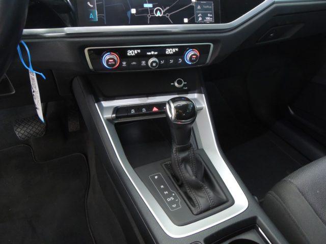 AUDI Q3 35 TDI S tronic Business Advanced