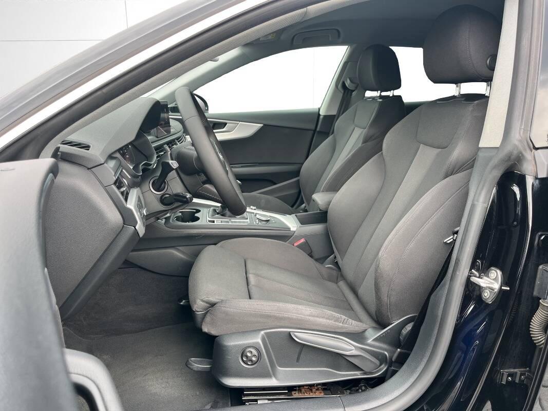 Audi A5 40 2.0 tfsi mhev Business Sport 190cv