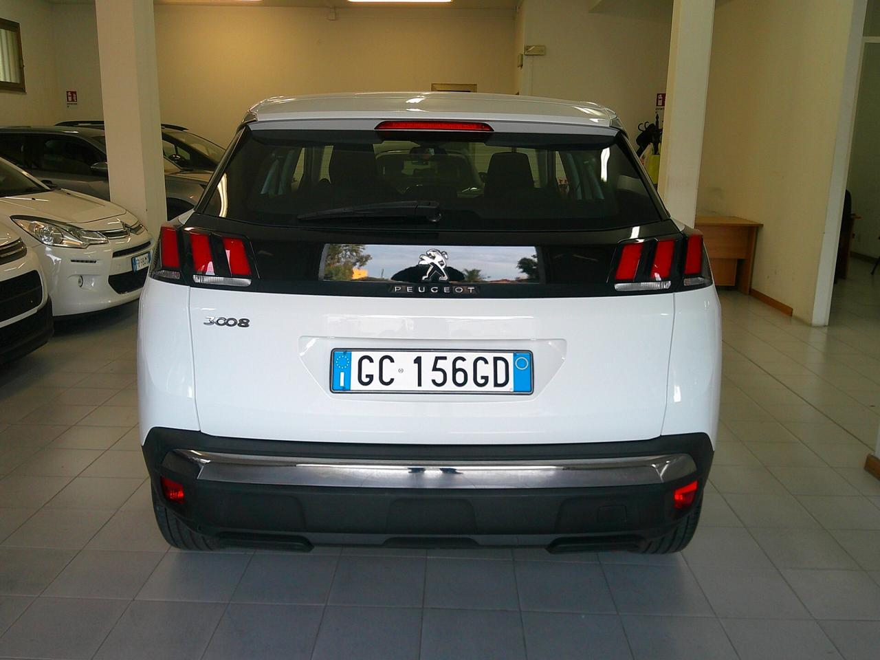 Peugeot 3008 BlueHDi 130 S&S Business