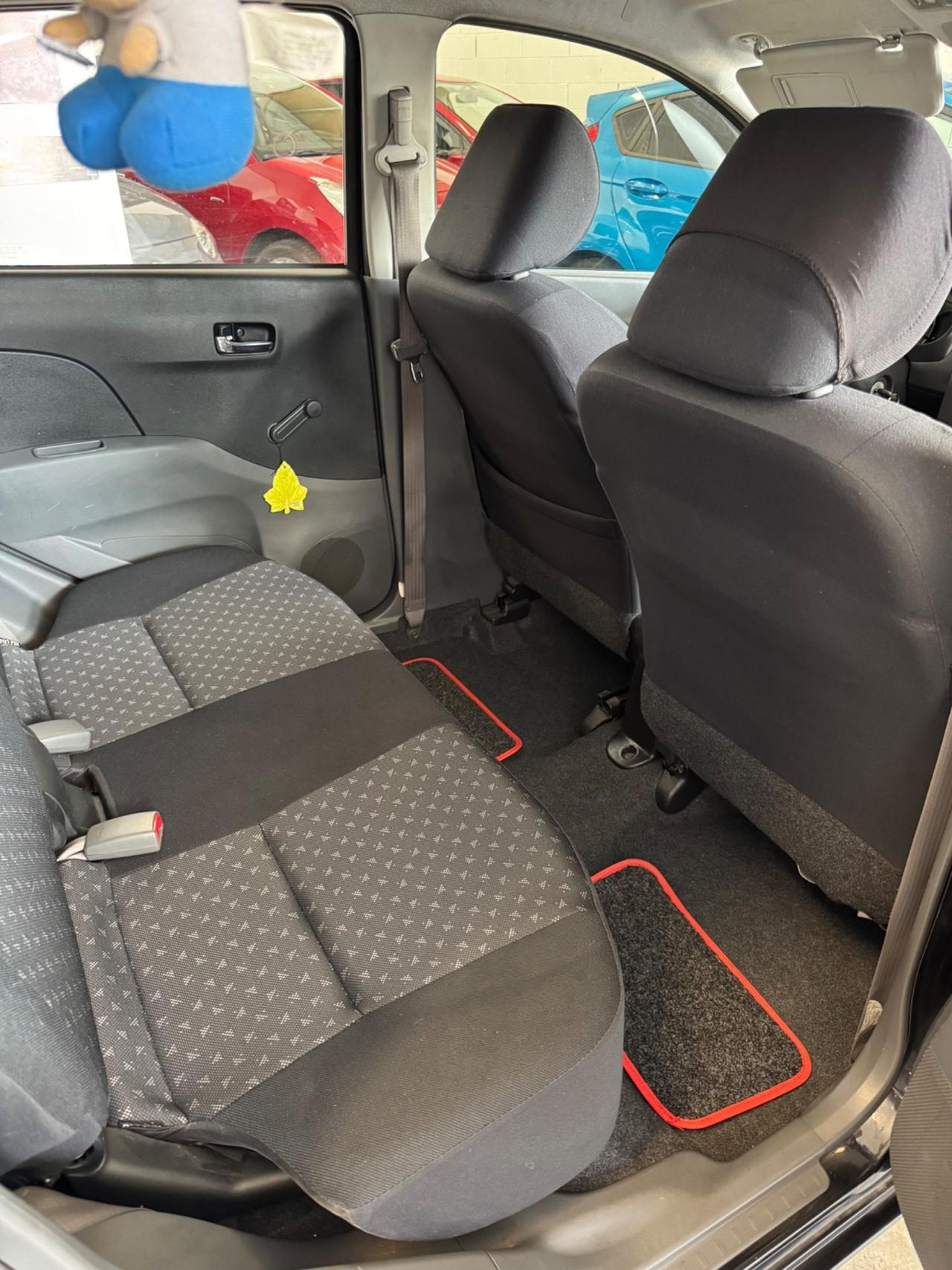 Daihatsu Cuore 1.0 12V Taka