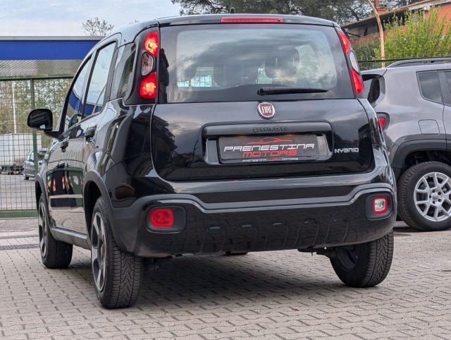 FIAT Panda 1.0 FireFly S&S Hybrid City Cross