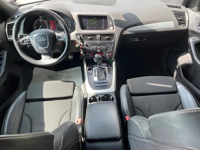 Audi Q5 2.0 tdi quattro 170cv s-tronic S-line, 19", Xenon