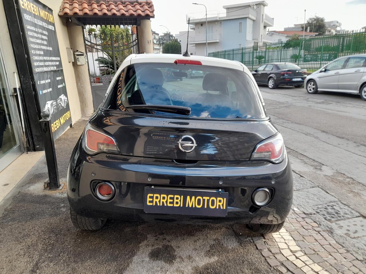 Opel Adam 1.4 87 CV GPL Tech Unlimited