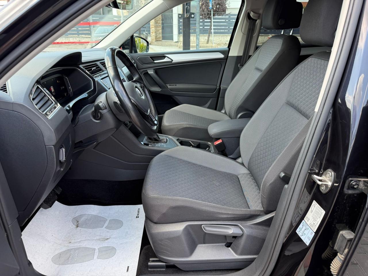 Volkswagen Tiguan 2.0TDI 150CV DSG R-LINE*UNICO PROP