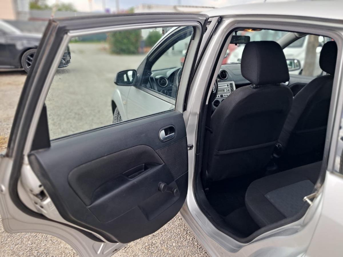 FORD - Fiesta - 1.2i 16V 5 porte Ambiente