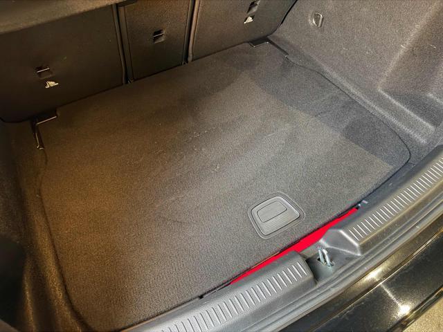 MERCEDES-BENZ A 200 d Auto Sport Night Edition KmCertif.