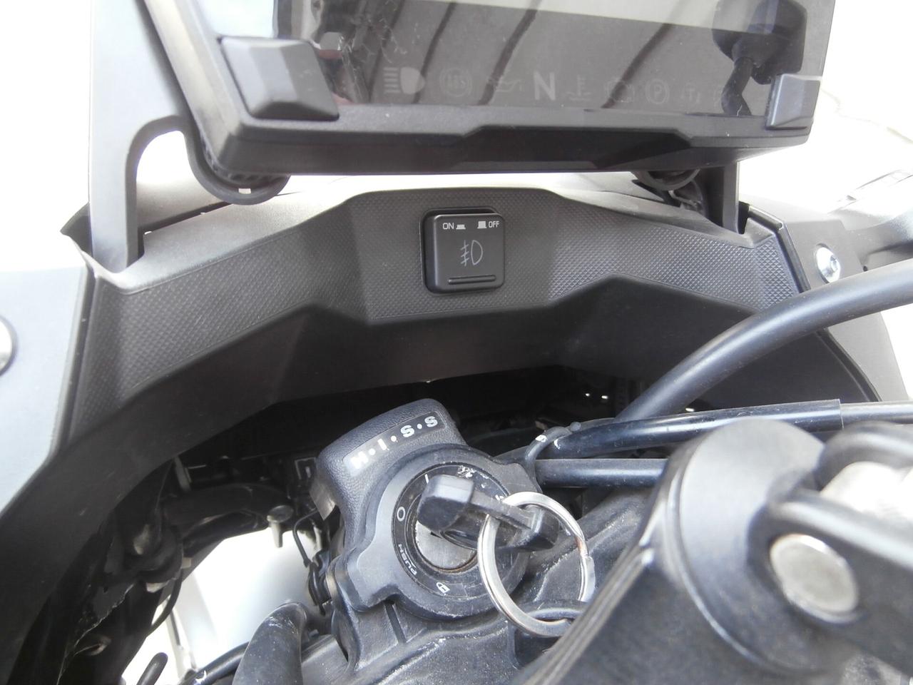 Honda NC 750 X DTC ABS Travel Edition del 2018 trapasso, tagliando e garanzia inclusi