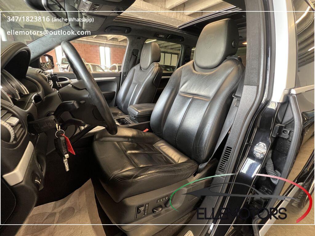 Porsche Cayenne 4.8 Turbo Tiptronic