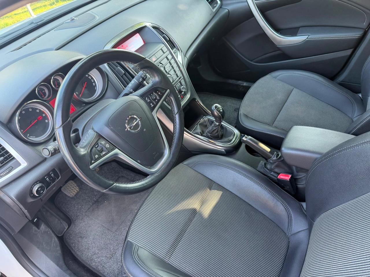 Opel Astra 1.4 Turbo 140CV Sports Tourer GPL Tech Cosmo