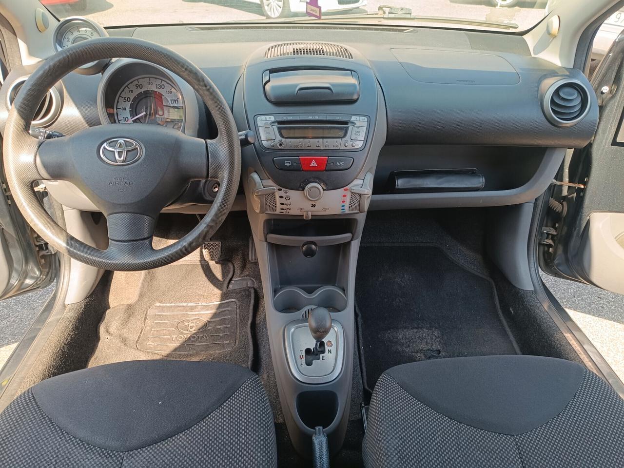 Toyota Aygo 1.0 12V VVT-i 5 porte Lounge Connect MMT