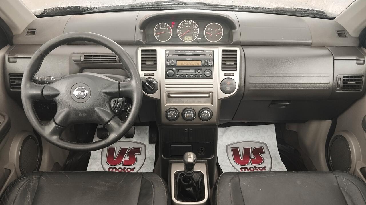NISSAN X-TRAIL 2.2 TDI 2004