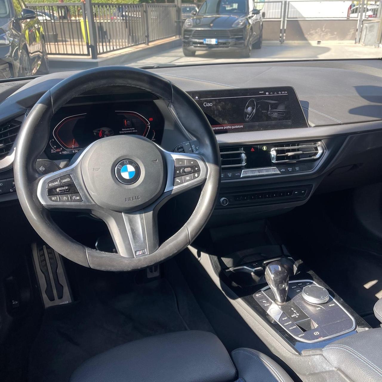 Bmw 118 118d 5p. Msport