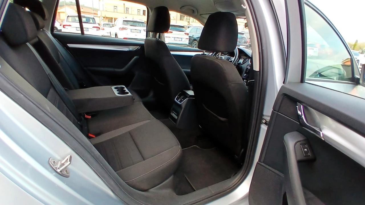 Skoda Octavia 1.5 DSG Wagon Ambition G-Tec