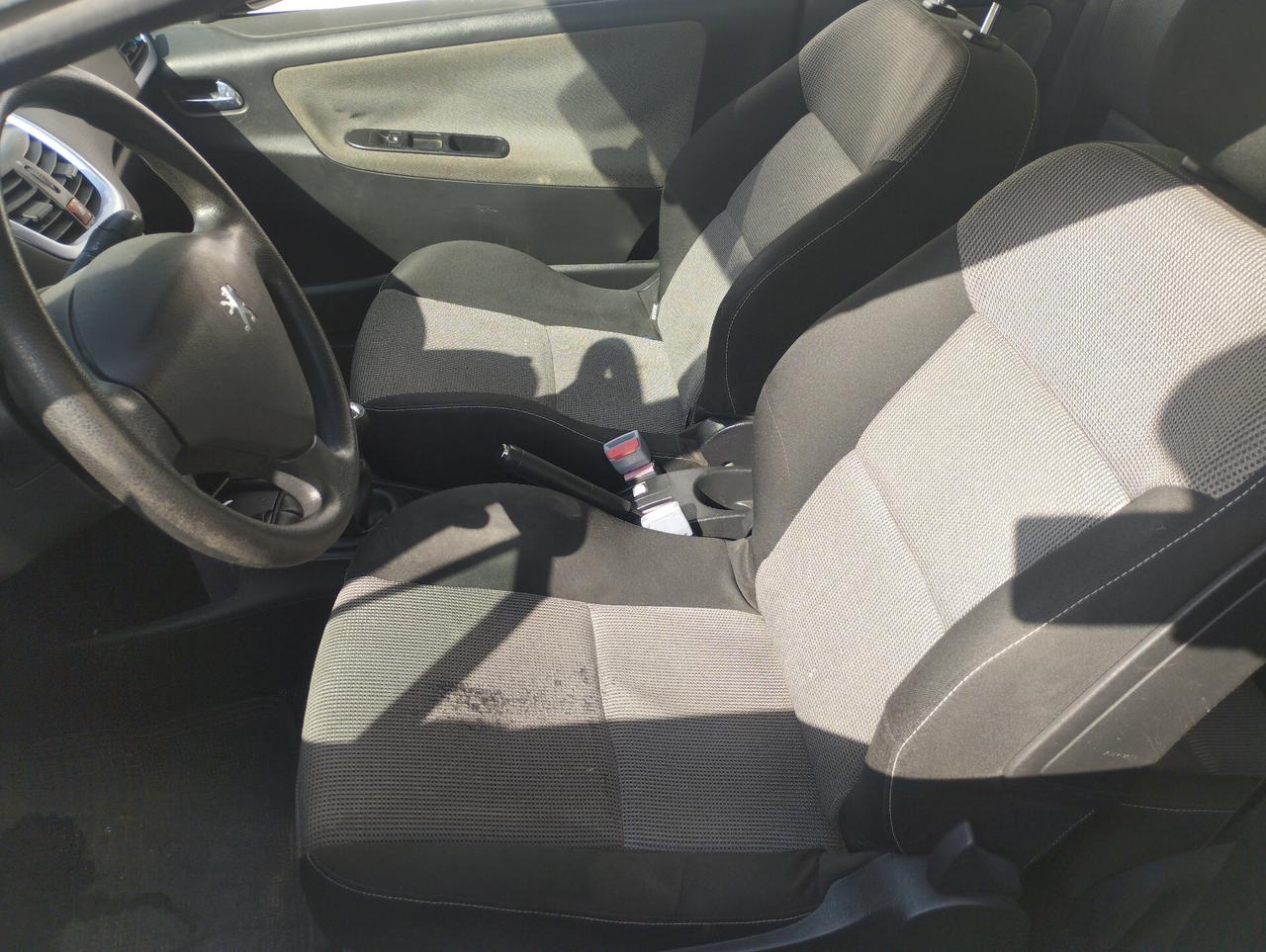 Peugeot 207 1.6 VTi 120CV CC