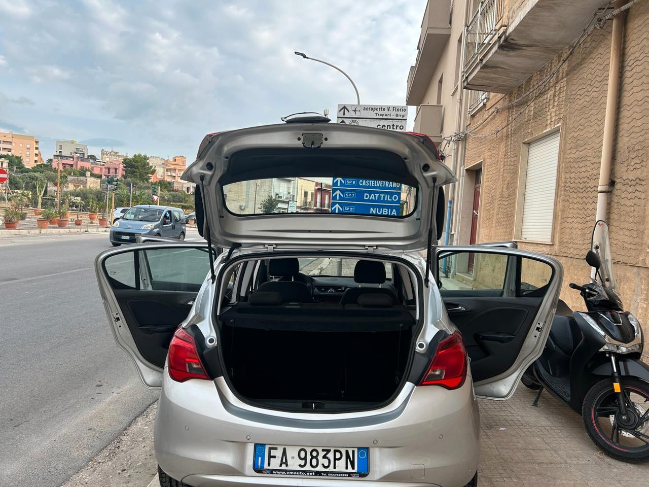 Opel Corsa 1.4 90CV GPL Tech 5 porte n-Joy