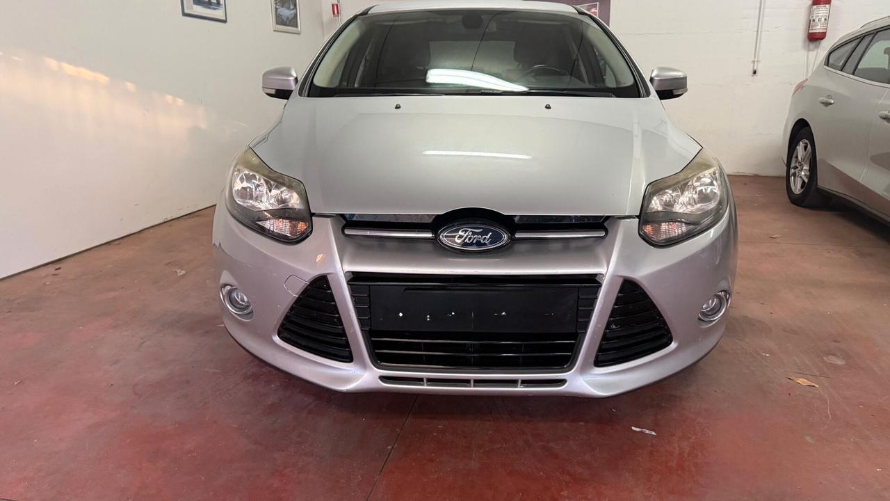 Ford Focus 1.6 TDCi 115 CV Titanium bluetooth navi led