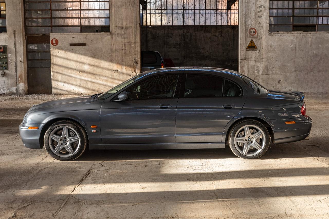Jaguar S-Type (X202) 4.2 V8 32V cat R