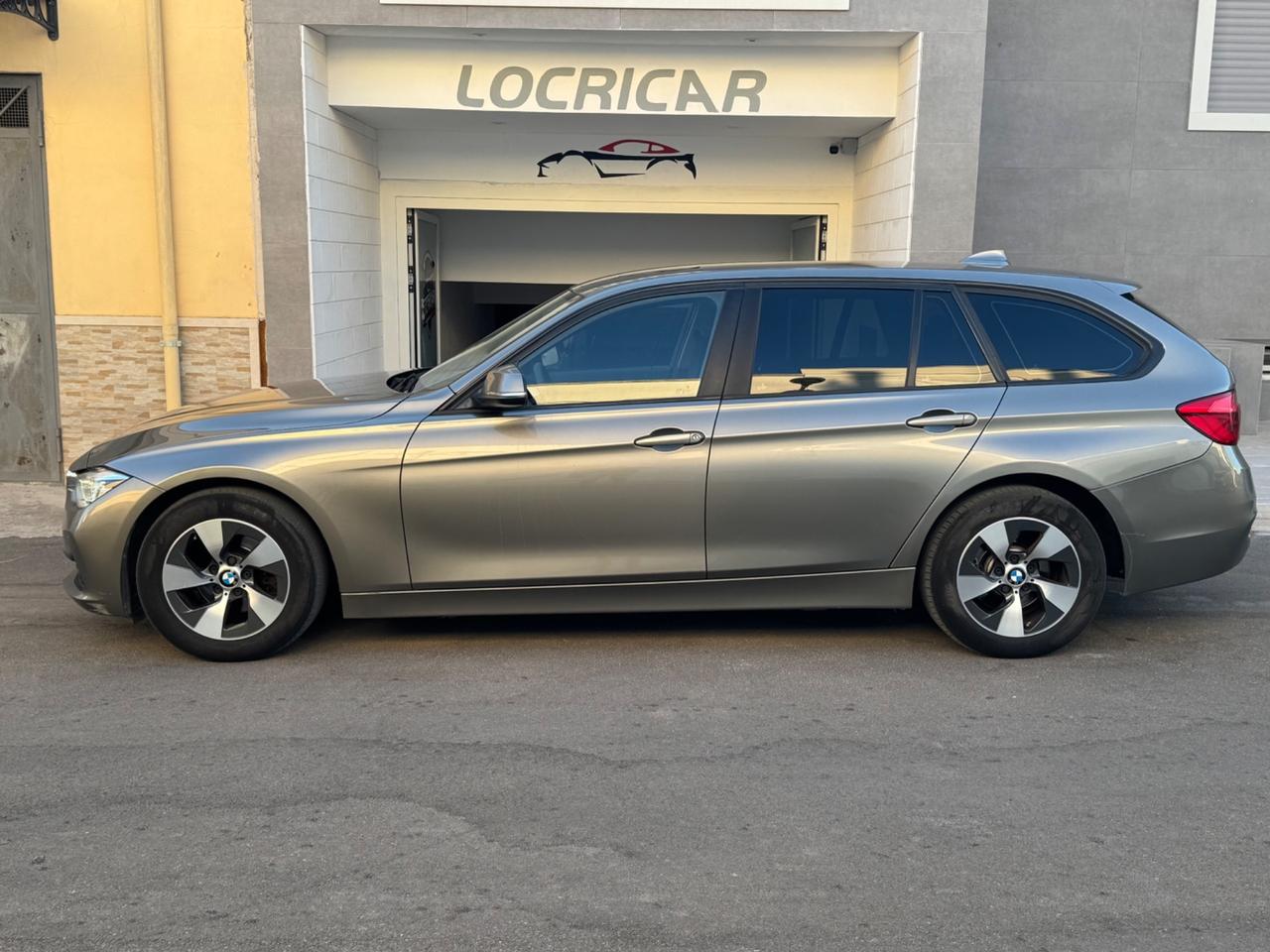 Bmw 320 Touring Luxury led nav