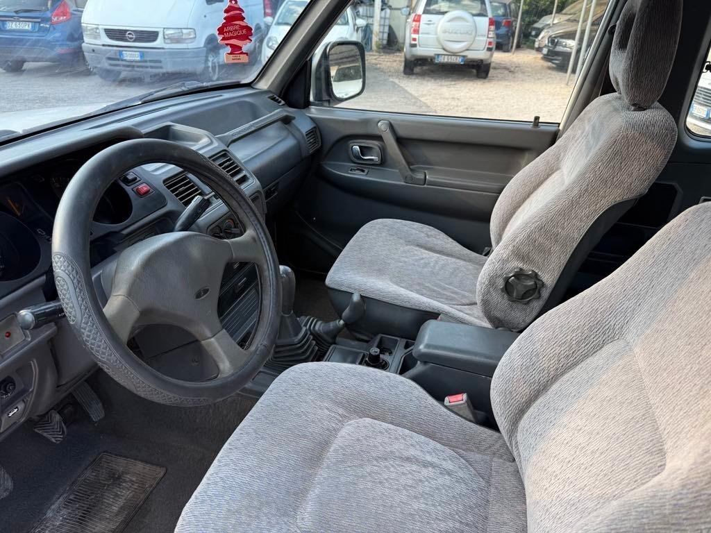 Mitsubishi Pajero 2.5 TDI GLX