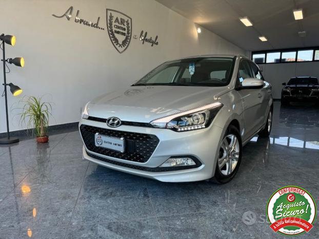 HYUNDAI i20 1.2 84 CV 5 p Econext Pdc Led Cruise