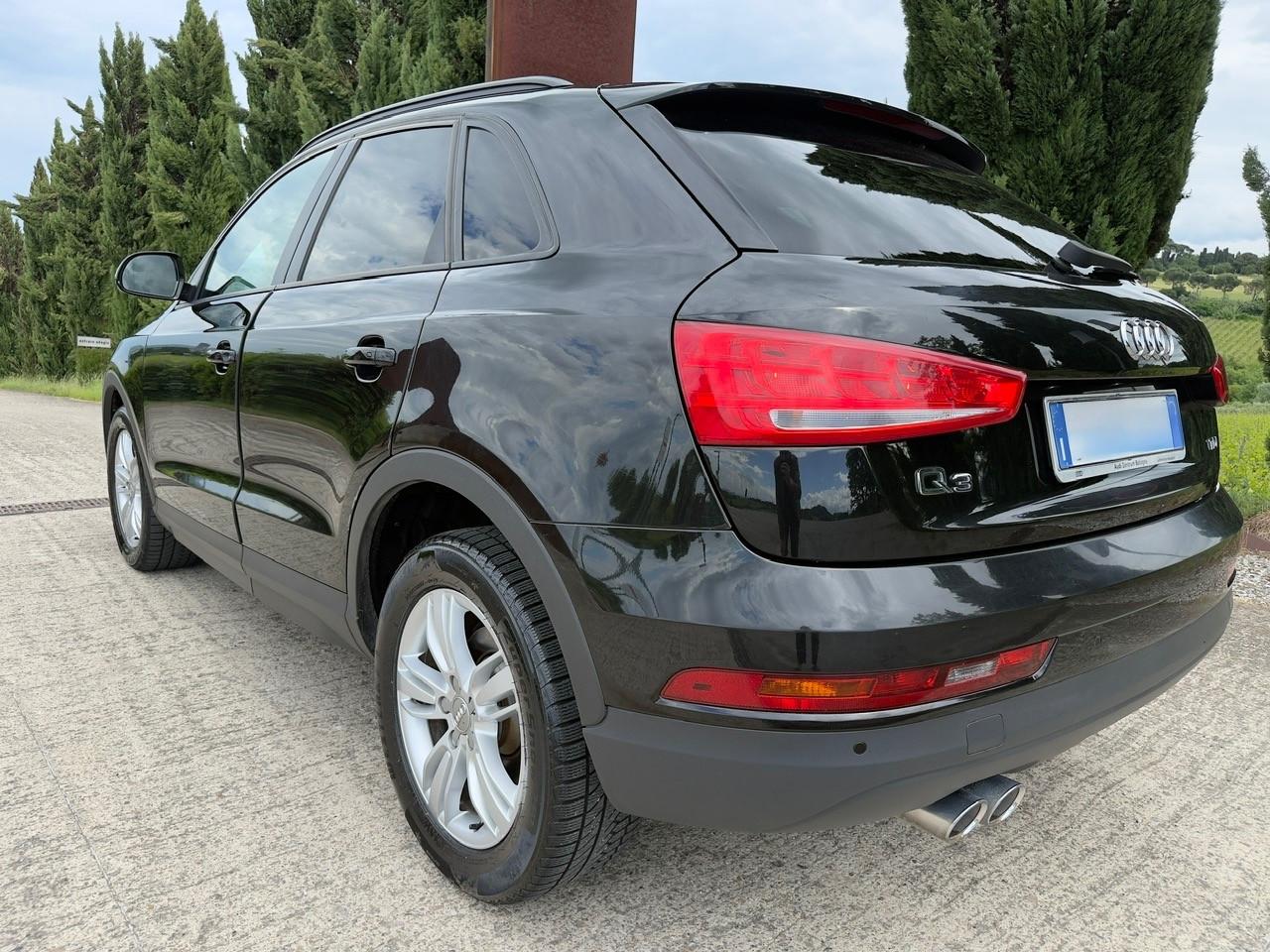 Audi Q3 2.0 TDI 120 CV Business SI PERMUTE
