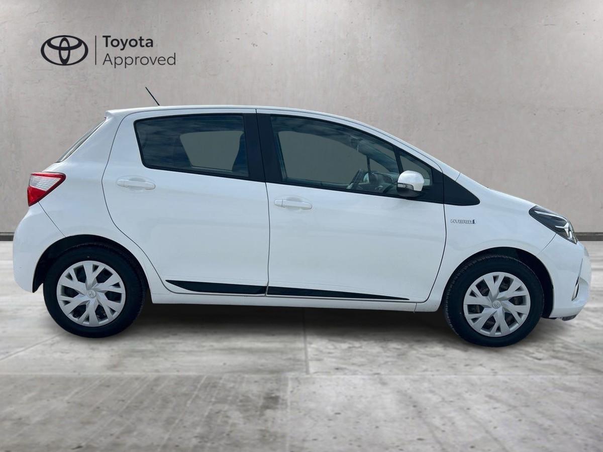 TOYOTA Yaris 3ª serie - Yaris 1.5 Hybrid 5 porte Active
