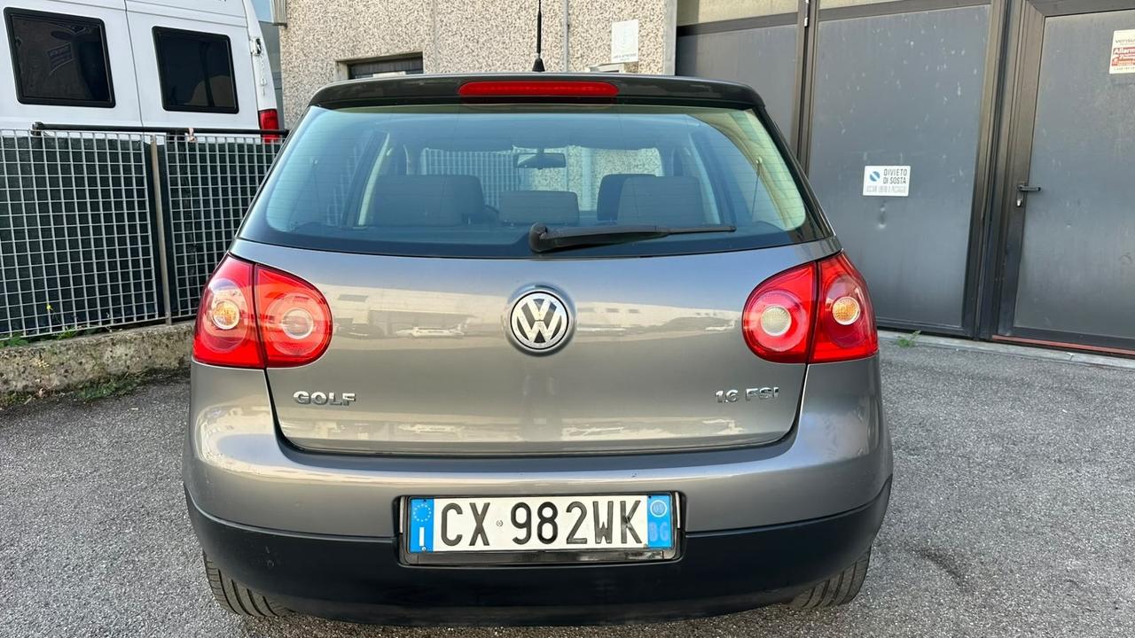 Volkswagen Golf 1.6 16V FSI 5p. Comfortline