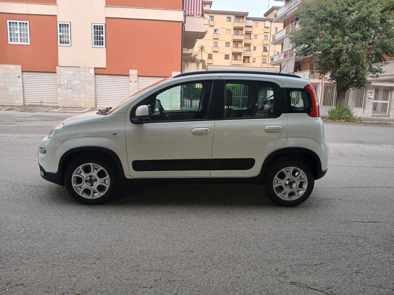 Fiat Panda 0.9 TwinAir Turbo Natural Power Trekking