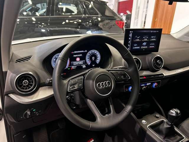 Audi Q2 30 TFSI Business Advanced