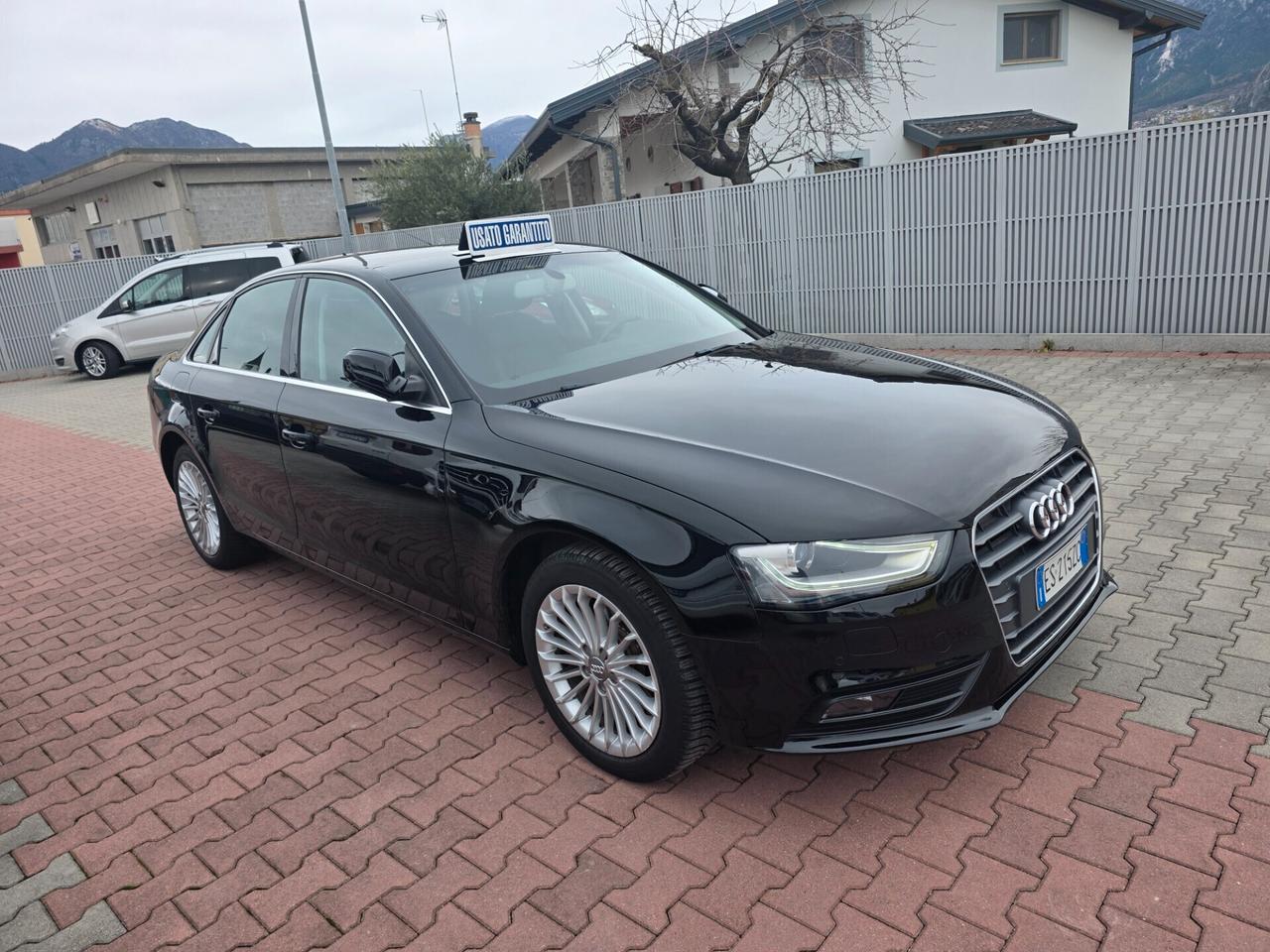 Audi A4 2.0 TDI 150 CV perfetta e garantita 12 mesi