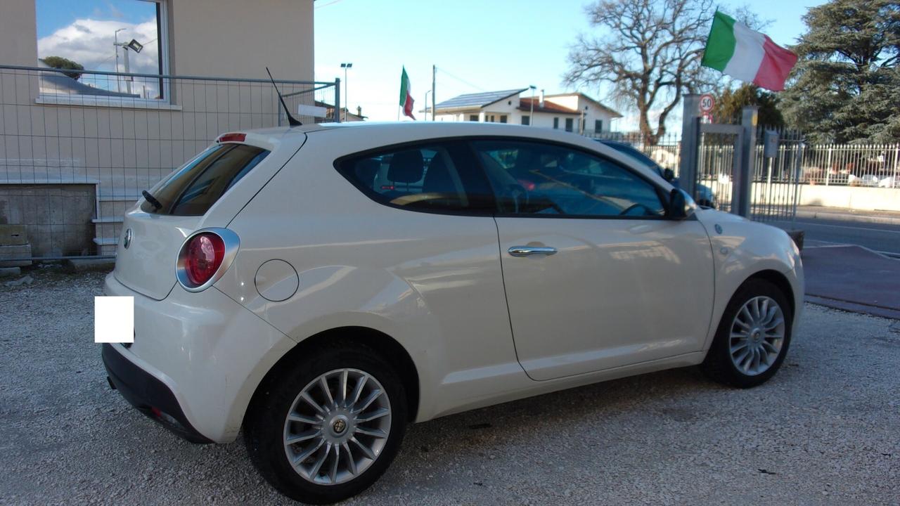 Alfa Romeo MiTo 1.4 T 120 CV GPL Distinctive