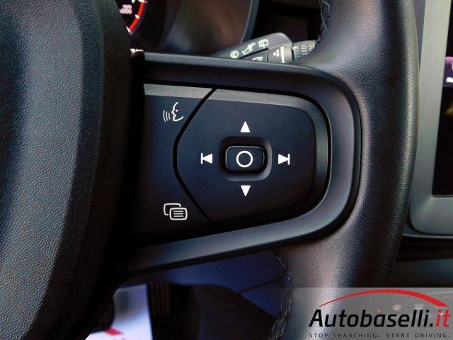 VOLVO XC40 T2 Essential